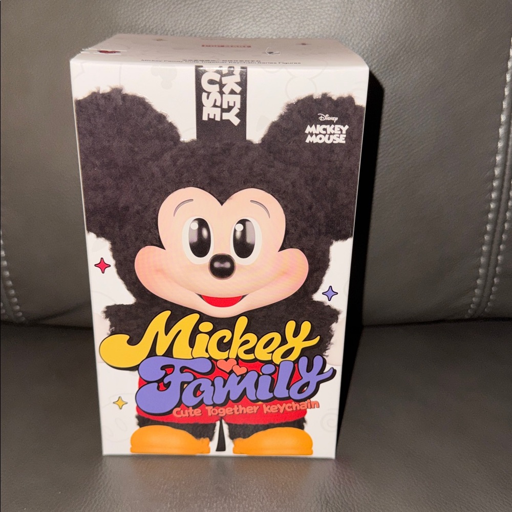 Pop Mart Disney Mickey Family Together ✨Goofy✨ Plush Keychain✨AUTHENTIC ✨SEALED✨